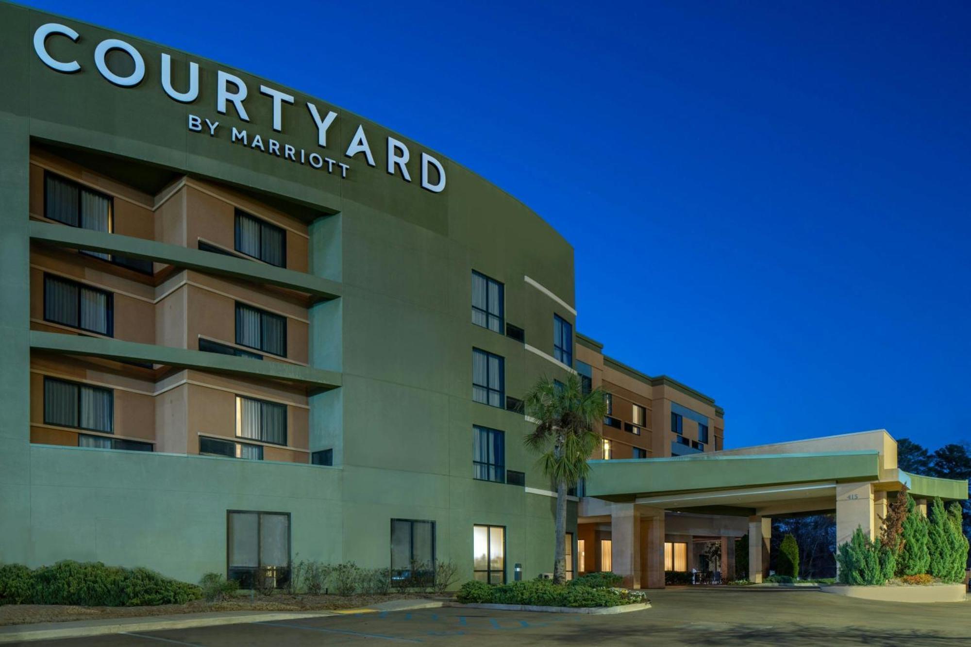 Courtyard By Marriott Jackson Airport/Pearl Hotel Exterior photo